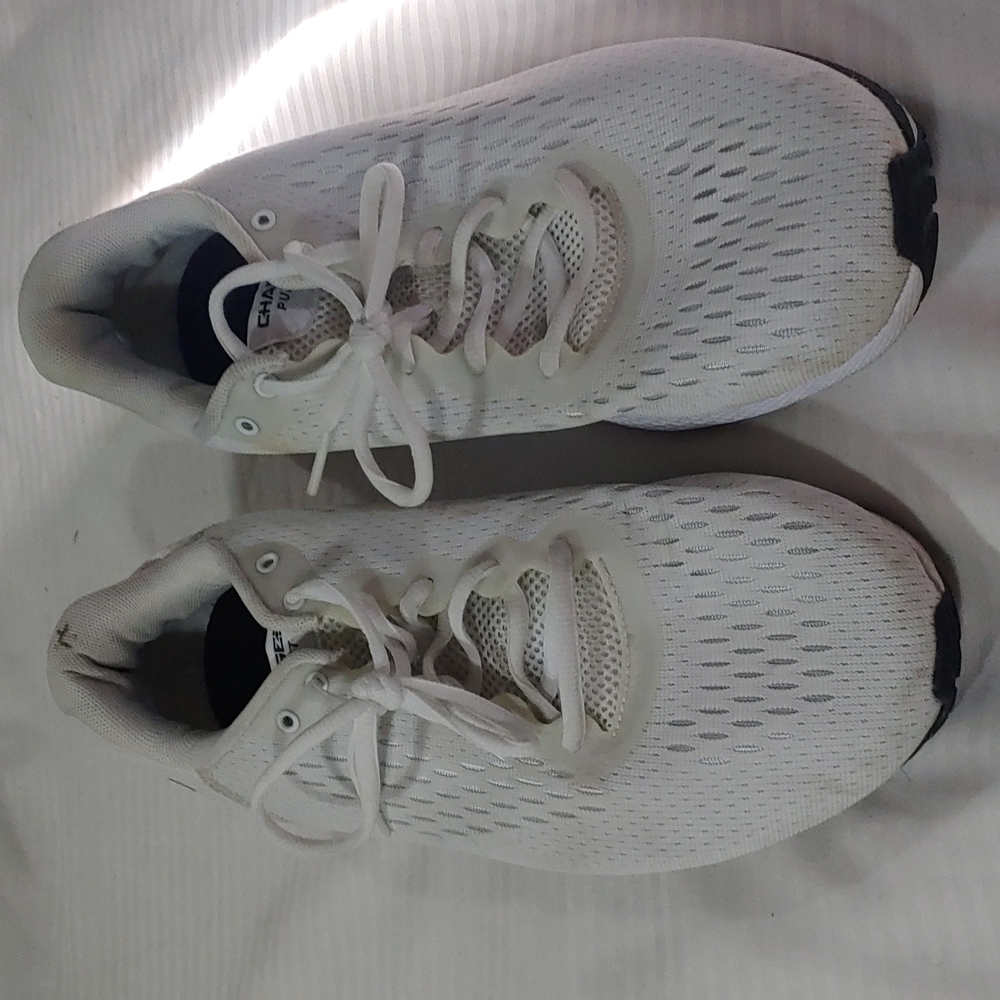 Underarmor Men's UA Charged Pursuit 2 Running Shoes